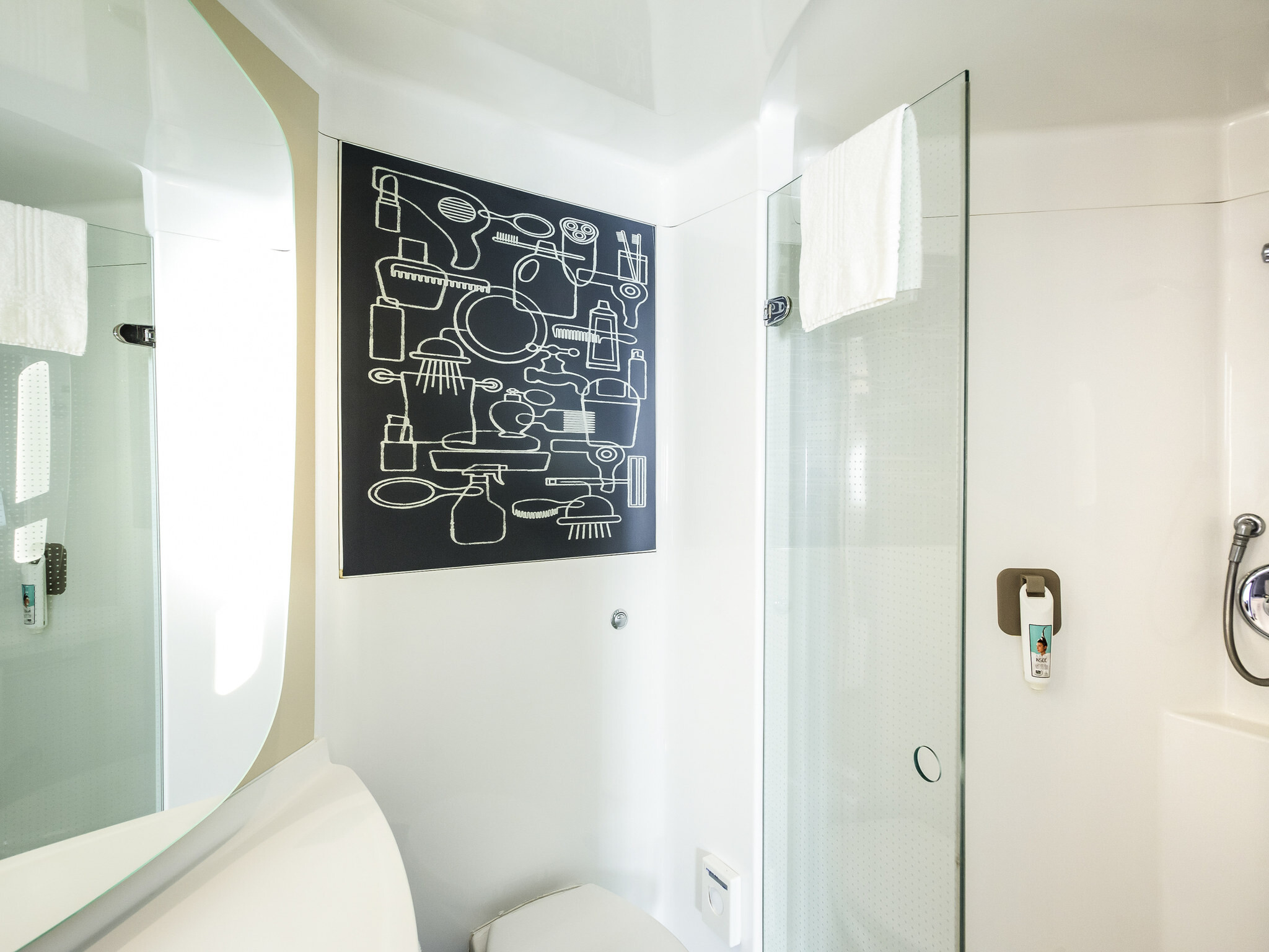 ibis excel bath